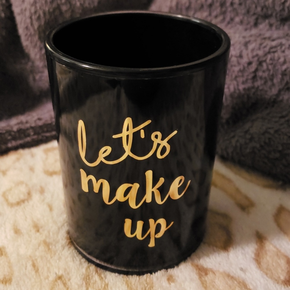 Makeup Brush Holder